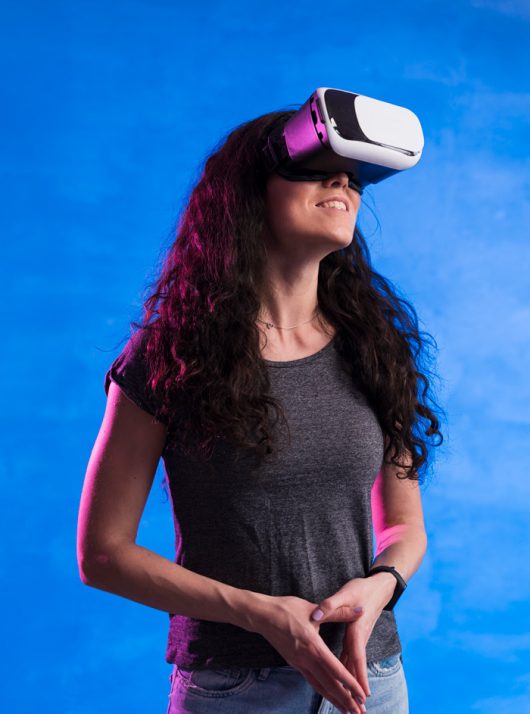woman-using-virtual-reality-headset-front-view